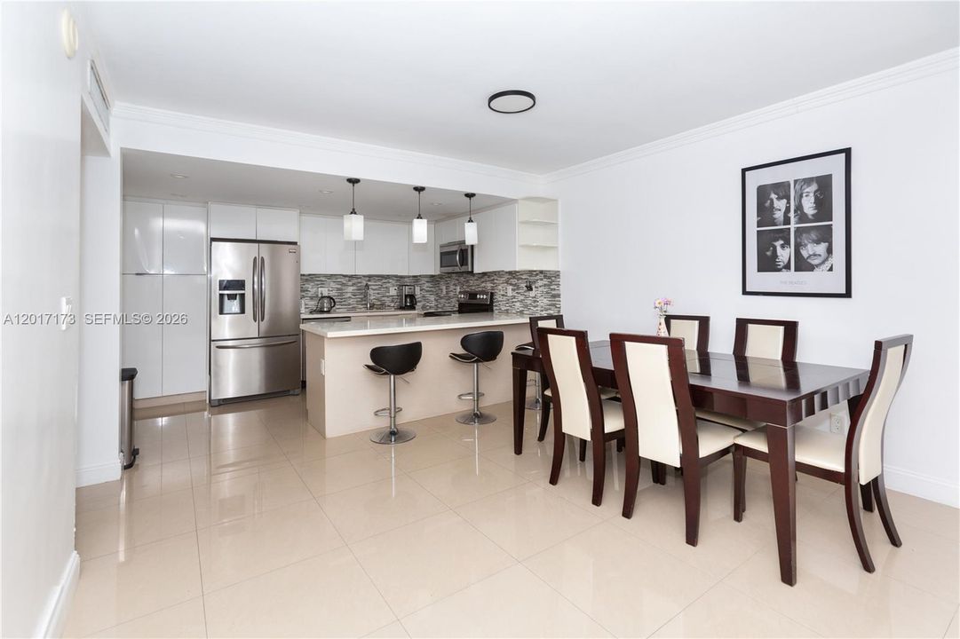 For Sale: $474,999 (1 beds, 1 baths, 1005 Square Feet)
