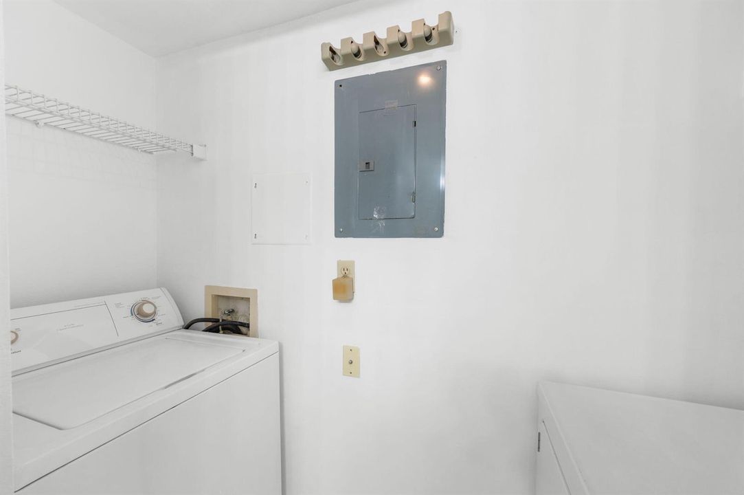 16-web-or-mls-2506 SE Anchorage Cove apt