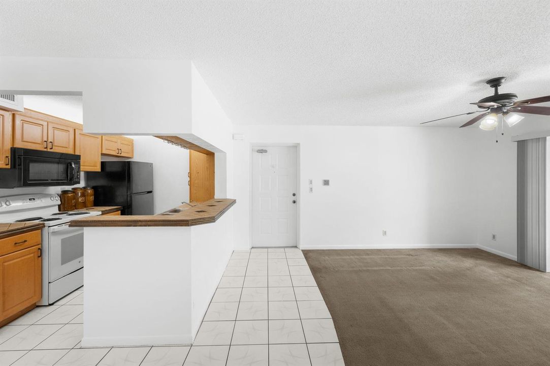 3-web-or-mls-2506 SE Anchorage Cove apt