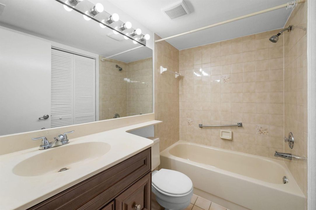 15-web-or-mls-2506 SE Anchorage Cove apt