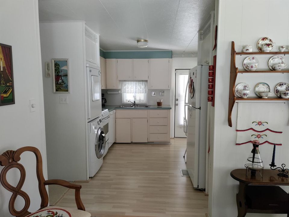 1 Kitchen (2)