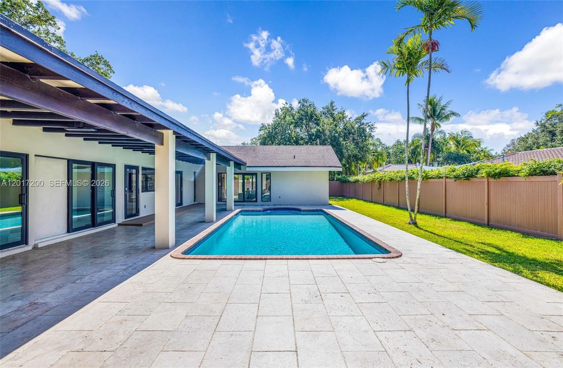 Недавно продано: $1,595,000 (4 спален, 3 ванн, 2466 Квадратных фут)