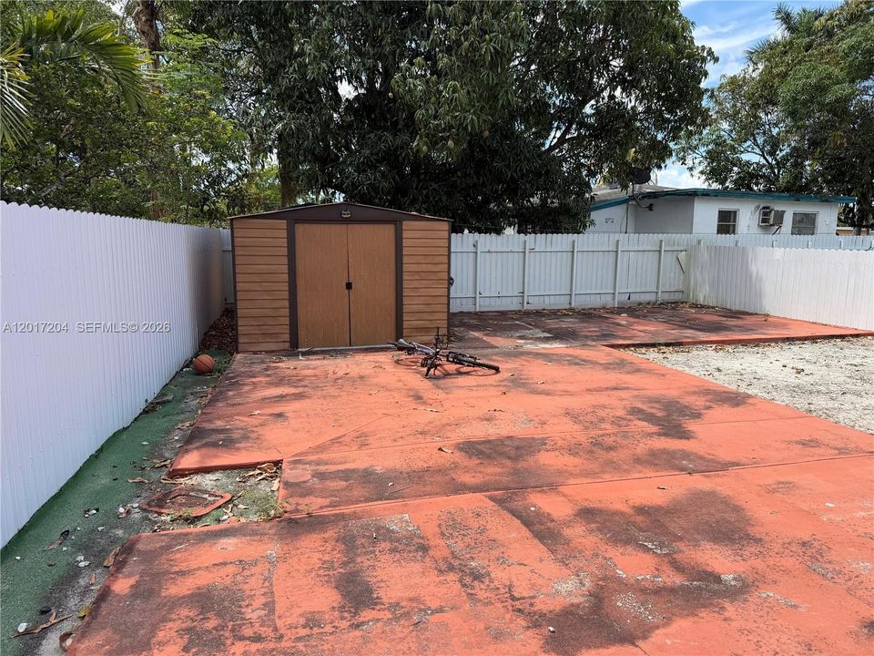 Activo con contrato: $525,000 (3 camas, 1 baños, 851 Pies cuadrados)