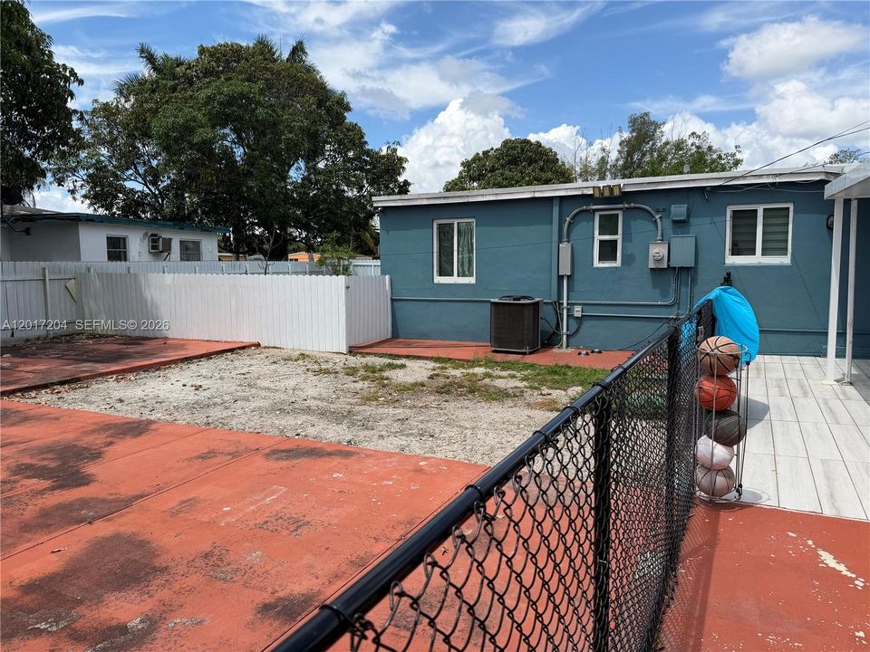 Activo con contrato: $525,000 (3 camas, 1 baños, 851 Pies cuadrados)