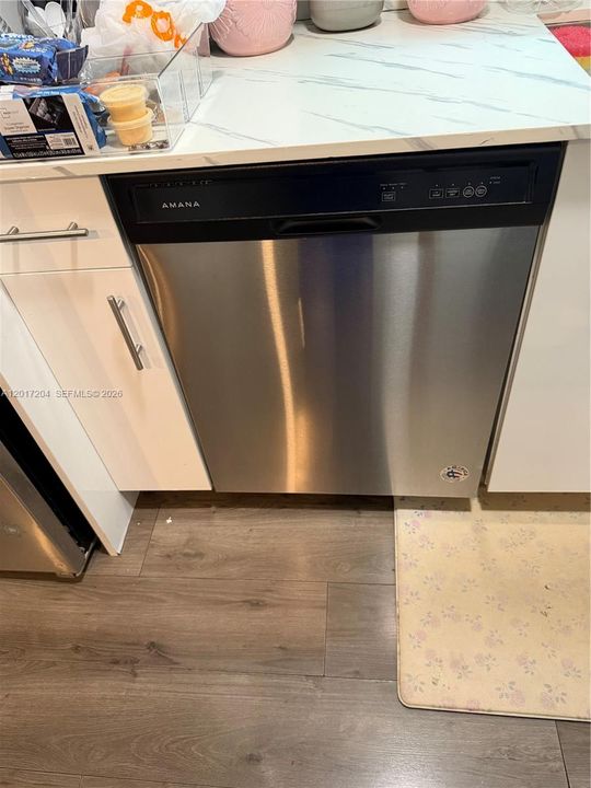 Activo con contrato: $525,000 (3 camas, 1 baños, 851 Pies cuadrados)
