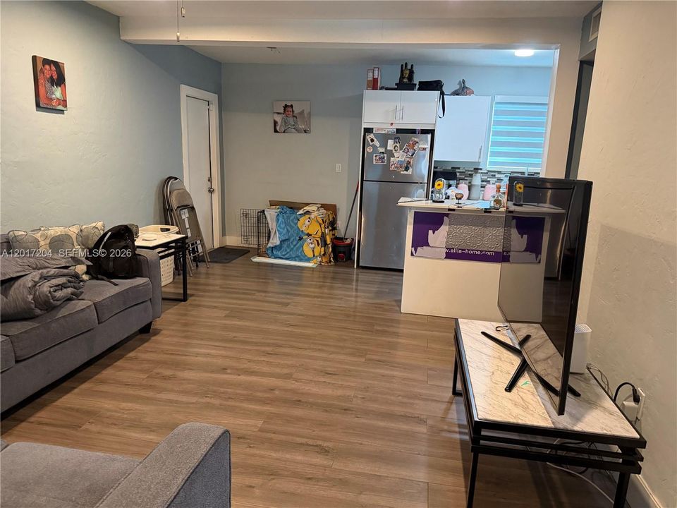 Activo con contrato: $525,000 (3 camas, 1 baños, 851 Pies cuadrados)
