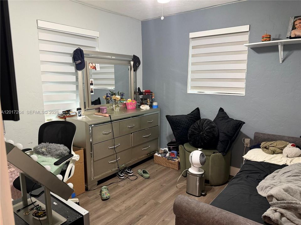 Activo con contrato: $525,000 (3 camas, 1 baños, 851 Pies cuadrados)