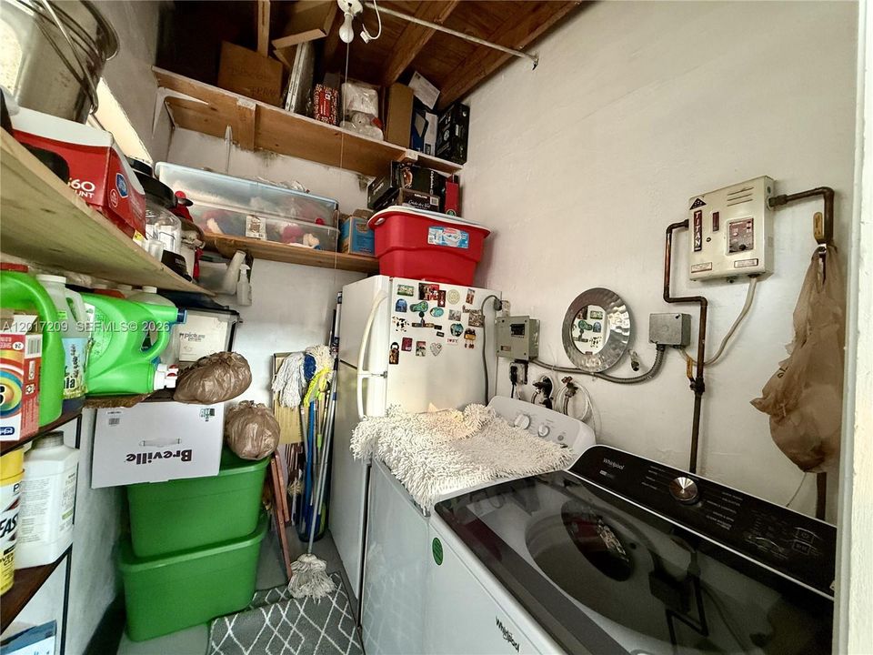Activo con contrato: $475,000 (3 camas, 2 baños, 1027 Pies cuadrados)