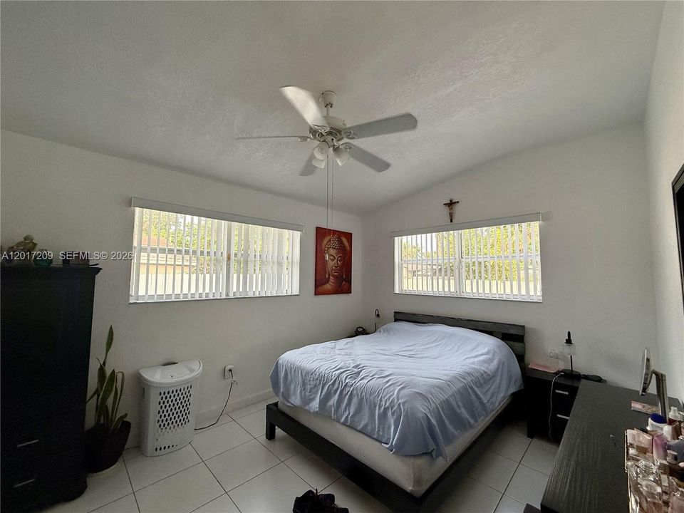 Activo con contrato: $475,000 (3 camas, 2 baños, 1027 Pies cuadrados)