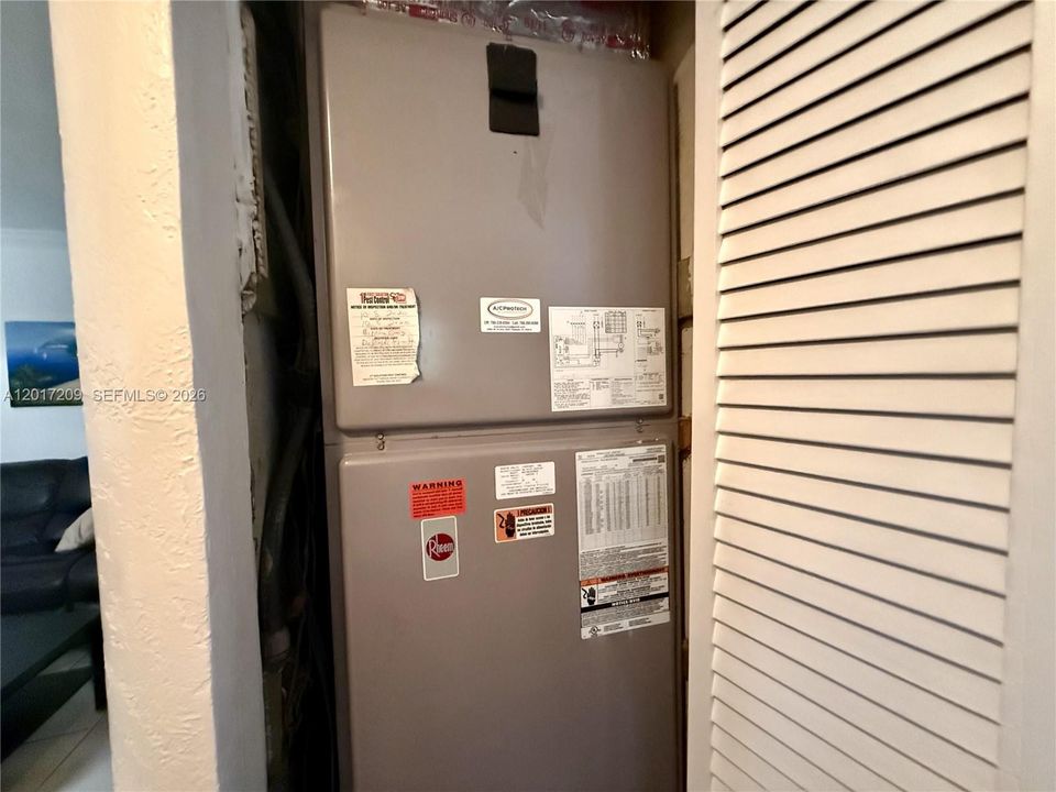 Activo con contrato: $475,000 (3 camas, 2 baños, 1027 Pies cuadrados)
