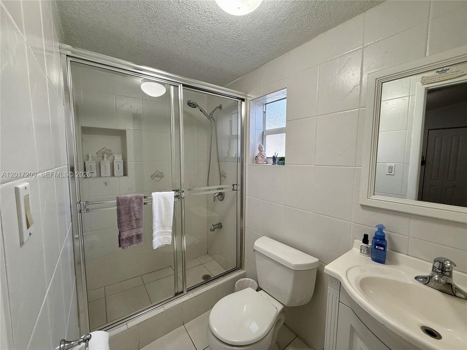Activo con contrato: $475,000 (3 camas, 2 baños, 1027 Pies cuadrados)