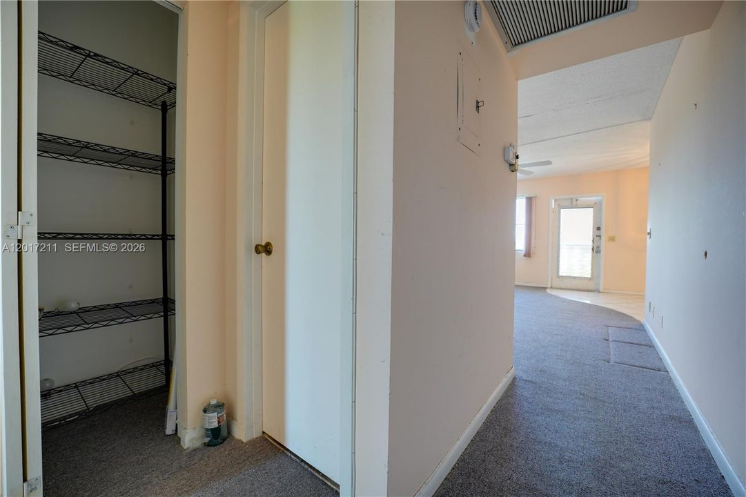 Activo con contrato: $89,900 (2 camas, 1 baños, 861 Pies cuadrados)