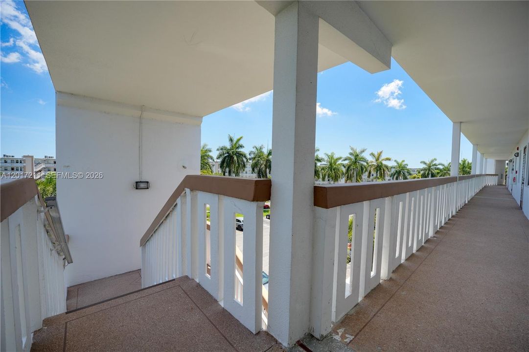Activo con contrato: $89,900 (2 camas, 1 baños, 861 Pies cuadrados)