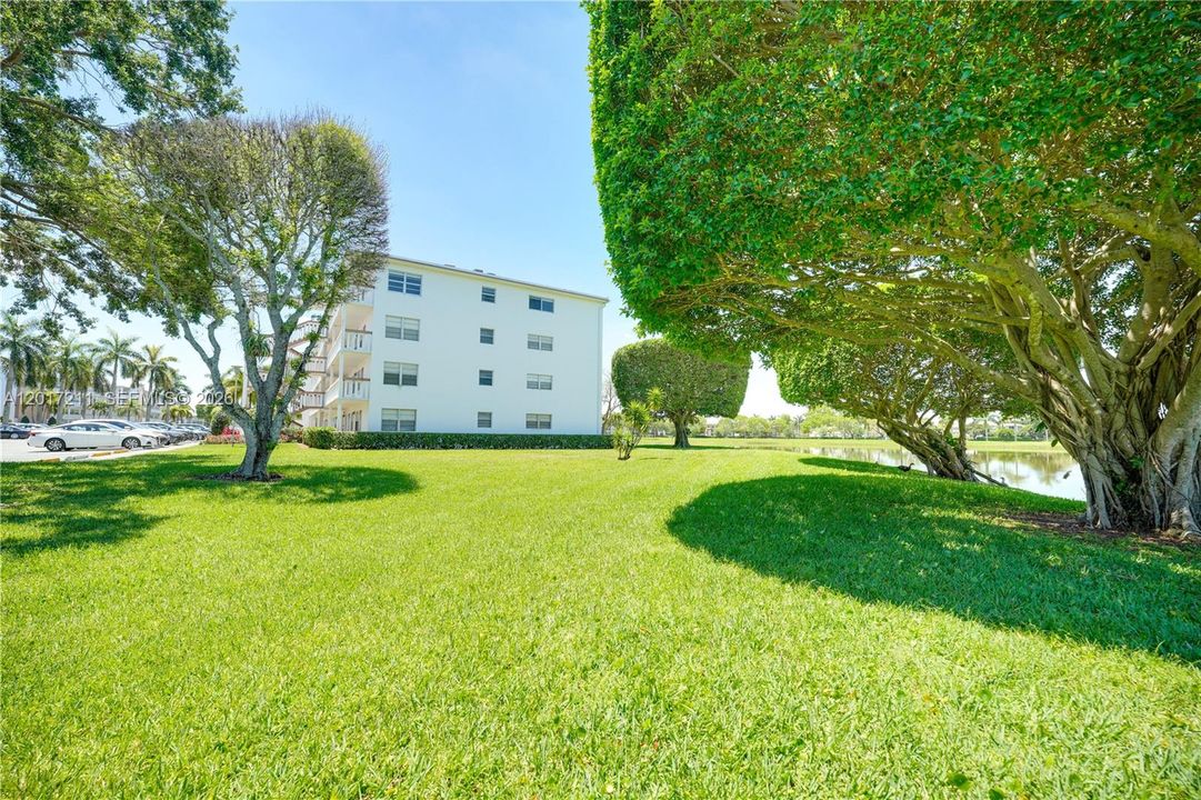 Activo con contrato: $89,900 (2 camas, 1 baños, 861 Pies cuadrados)