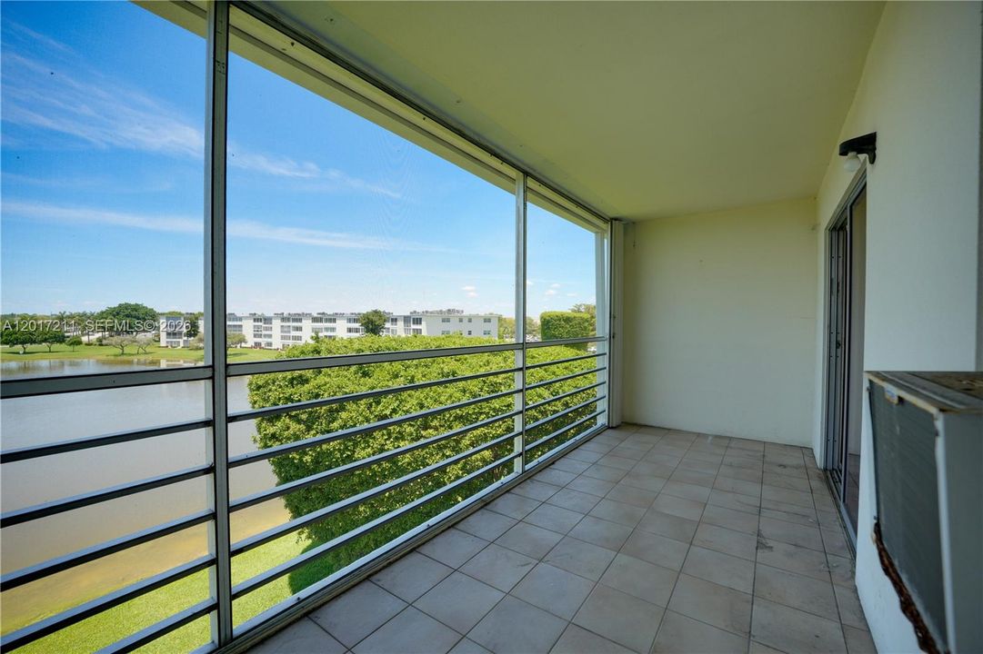 Activo con contrato: $89,900 (2 camas, 1 baños, 861 Pies cuadrados)
