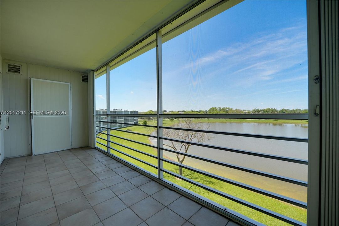 Activo con contrato: $89,900 (2 camas, 1 baños, 861 Pies cuadrados)