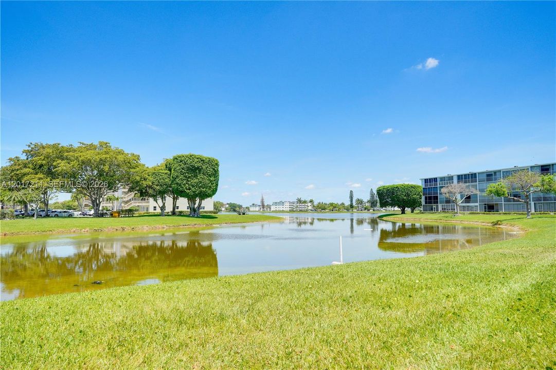 Activo con contrato: $89,900 (2 camas, 1 baños, 861 Pies cuadrados)