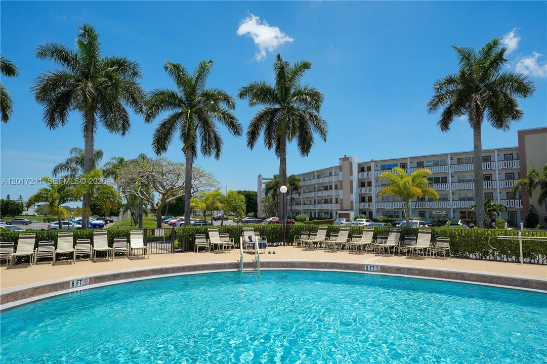 Activo con contrato: $89,900 (2 camas, 1 baños, 861 Pies cuadrados)