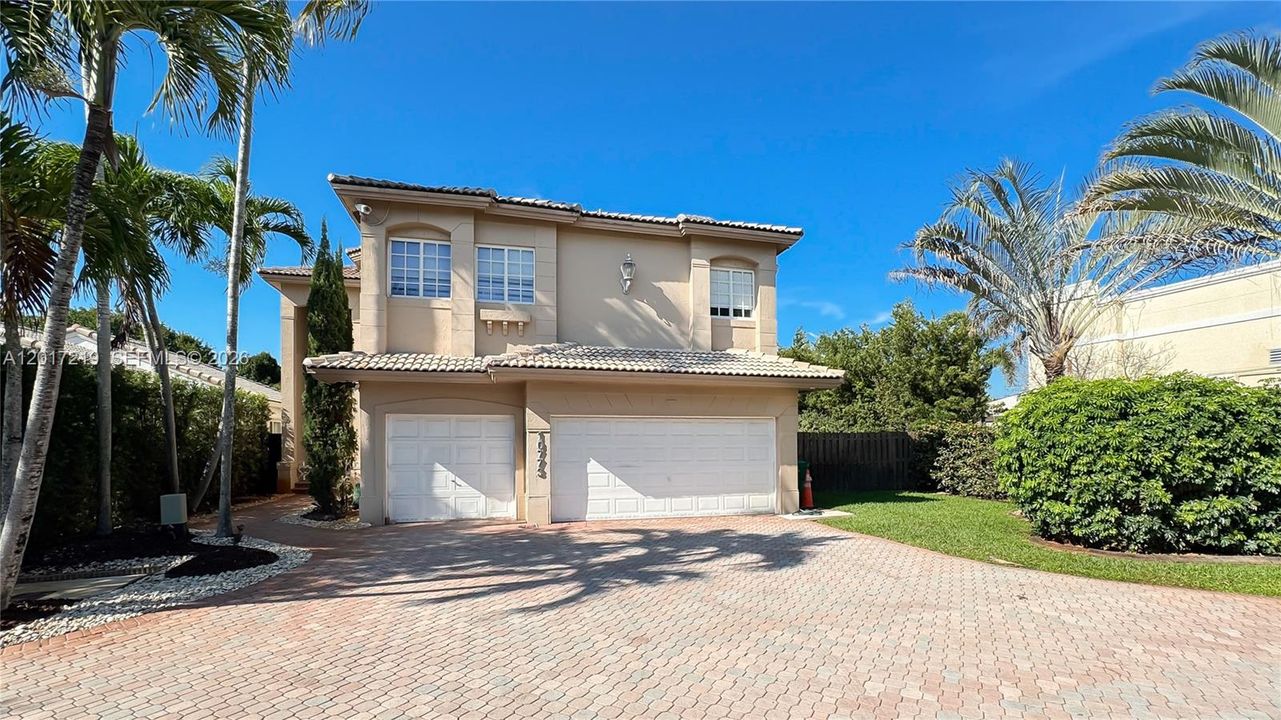 For Sale: $1,399,900 (5 beds, 3 baths, 3052 Square Feet)