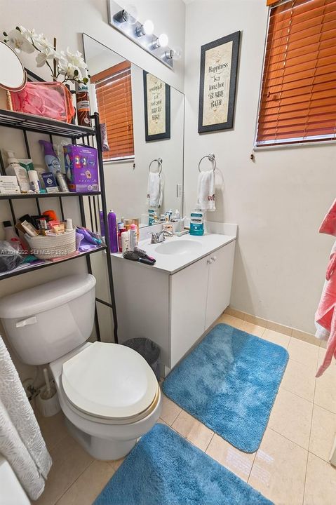 For Sale: $950,000 (5 beds, 3 baths, 2598 Square Feet)