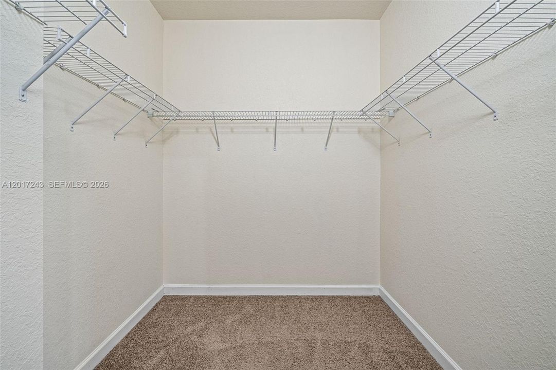В аренду: $3,450 (4 спален, 3 ванн, 1930 Квадратных фут)