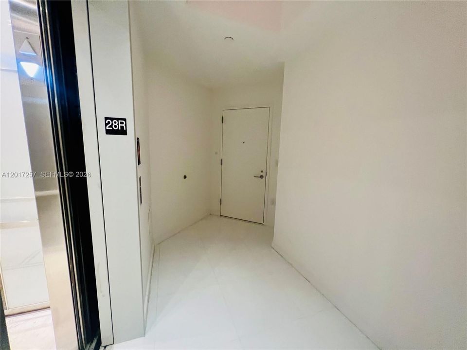En Venta: $995,000 (2 camas, 3 baños, 1630 Pies cuadrados)