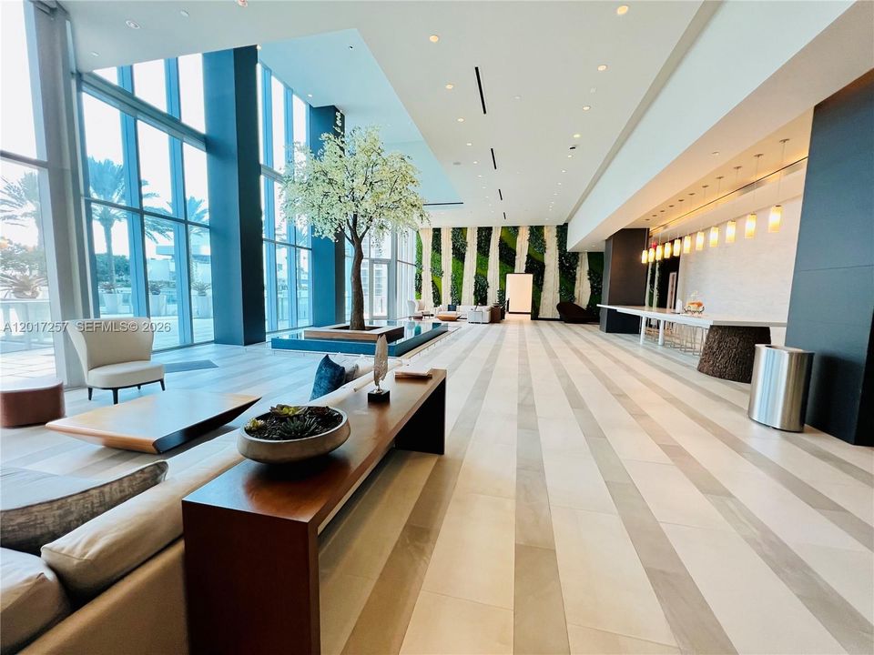 En Venta: $995,000 (2 camas, 3 baños, 1630 Pies cuadrados)