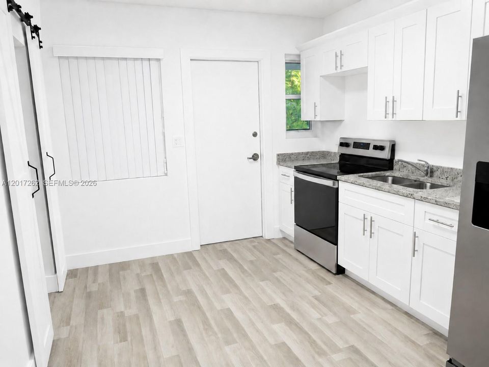 For Sale: $465,000 (3 beds, 1 baths, 918 Square Feet)