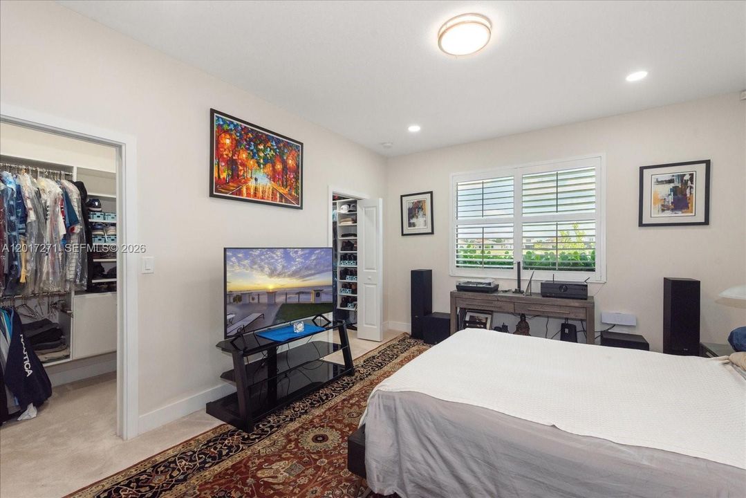 For Sale: $528,950 (3 beds, 2 baths, 1717 Square Feet)