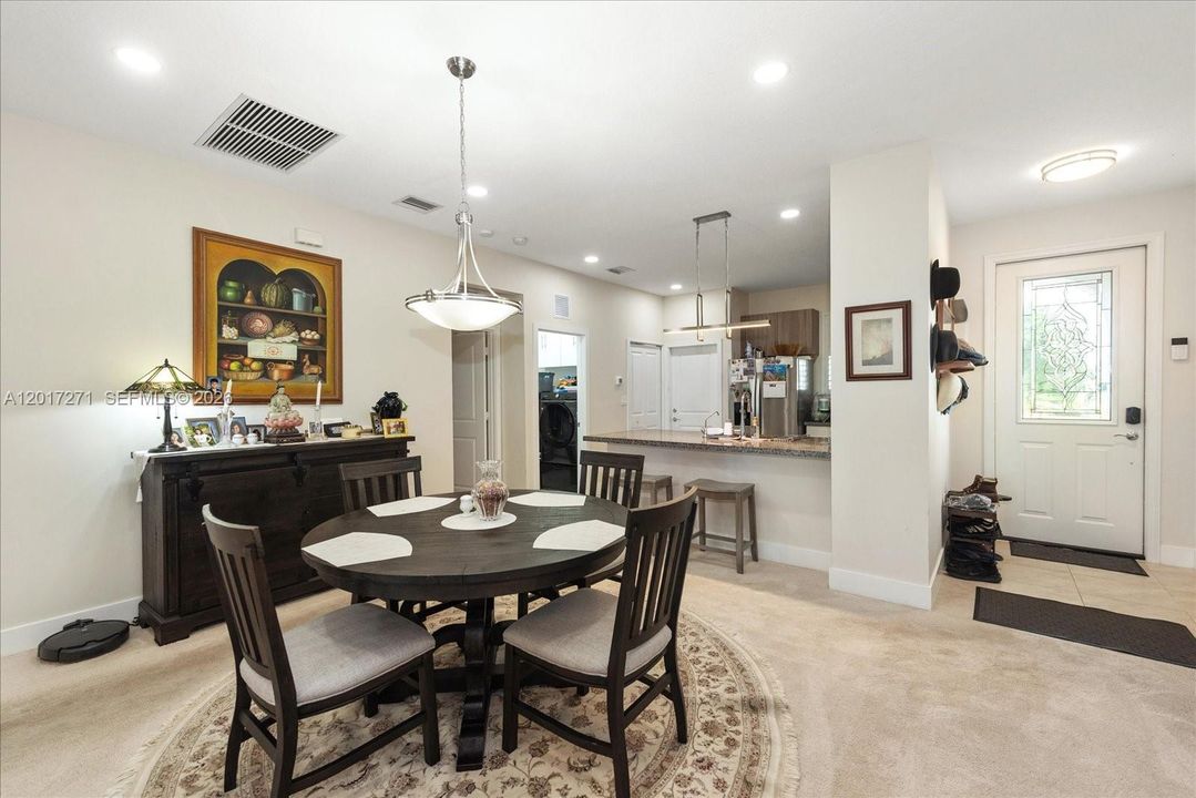 For Sale: $528,950 (3 beds, 2 baths, 1717 Square Feet)