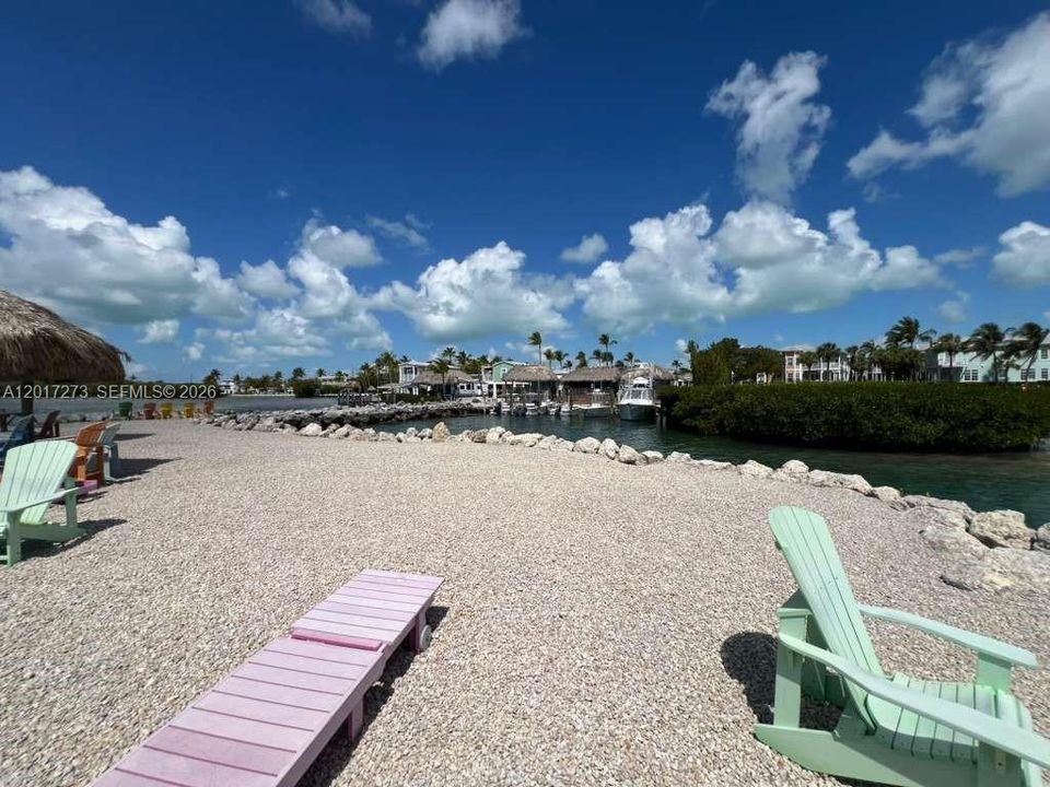 For Sale: $298,000 (1 beds, 1 baths, 0 Square Feet)
