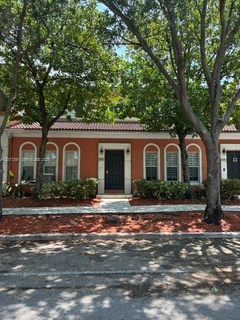 En Venta: $459,000 (3 camas, 2 baños, 1628 Pies cuadrados)