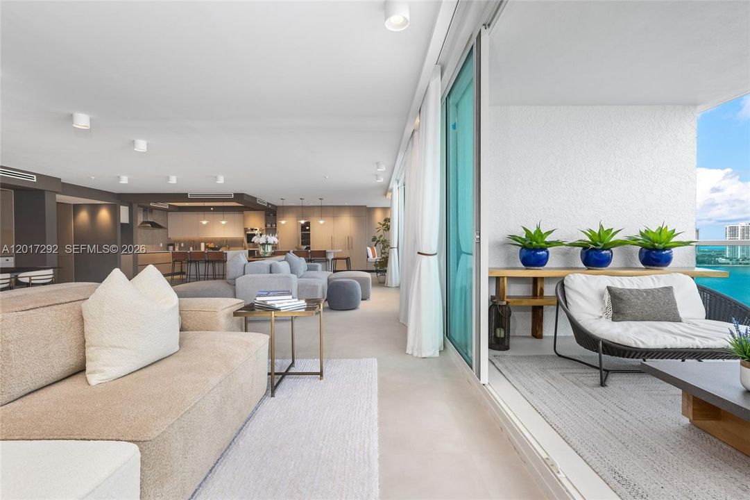 For Sale: $7,988,888 (6 beds, 6 baths, 6141 Square Feet)