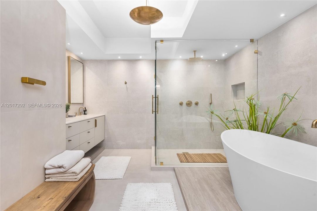For Sale: $7,988,888 (6 beds, 6 baths, 6141 Square Feet)