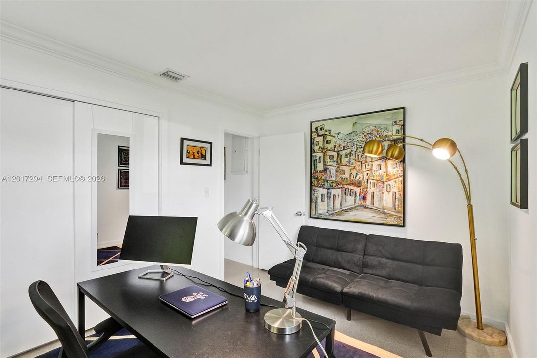 For Sale: $675,000 (2 beds, 2 baths, 1321 Square Feet)