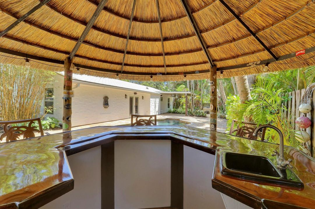 Tiki Bar