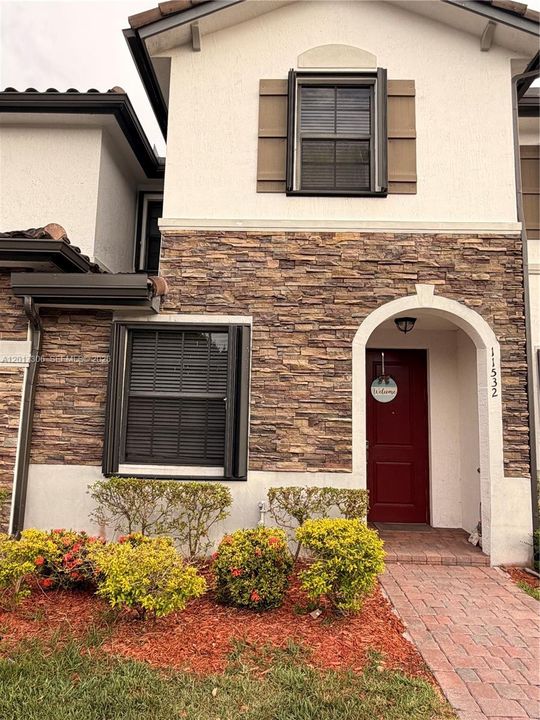 En Venta: $385,000 (3 camas, 2 baños, 1524 Pies cuadrados)