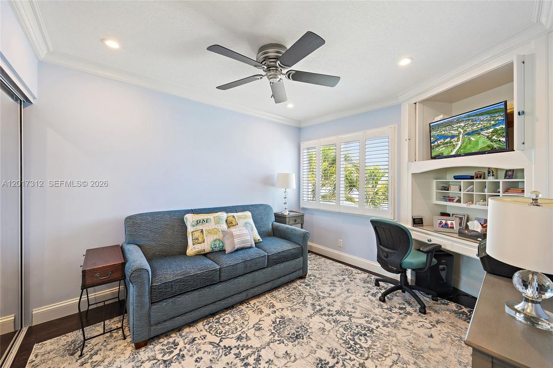 Office / Guest Bedroom