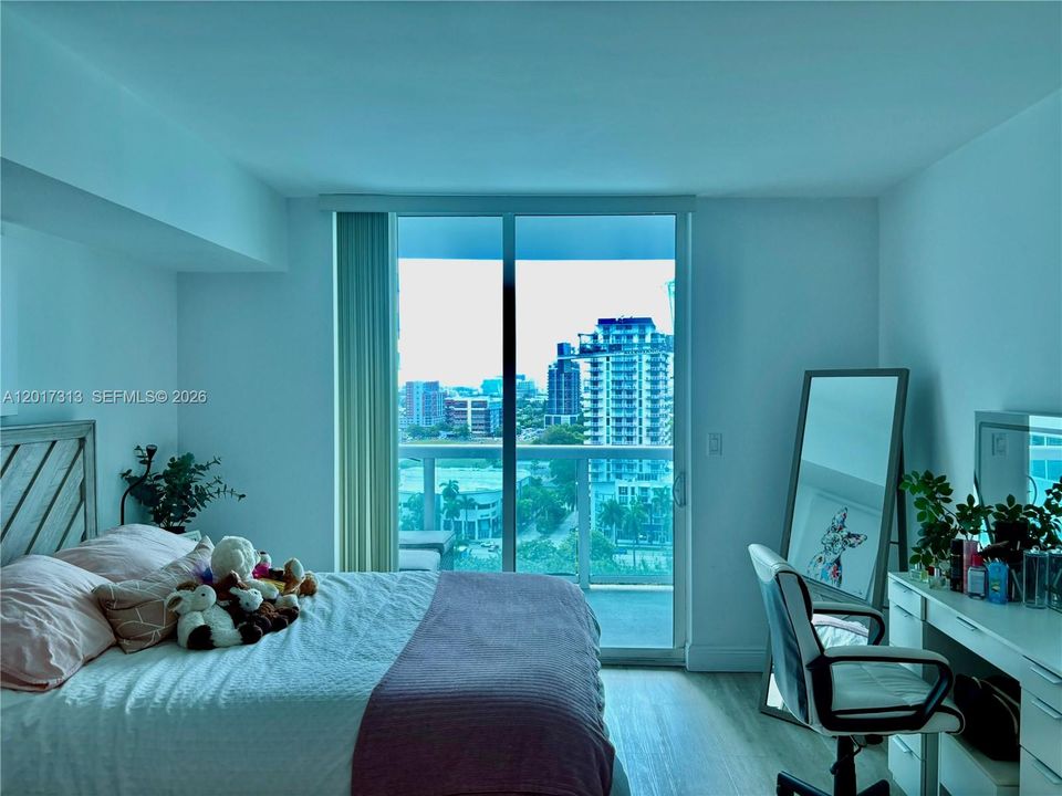 En Venta: $399,900 (1 camas, 1 baños, 842 Pies cuadrados)