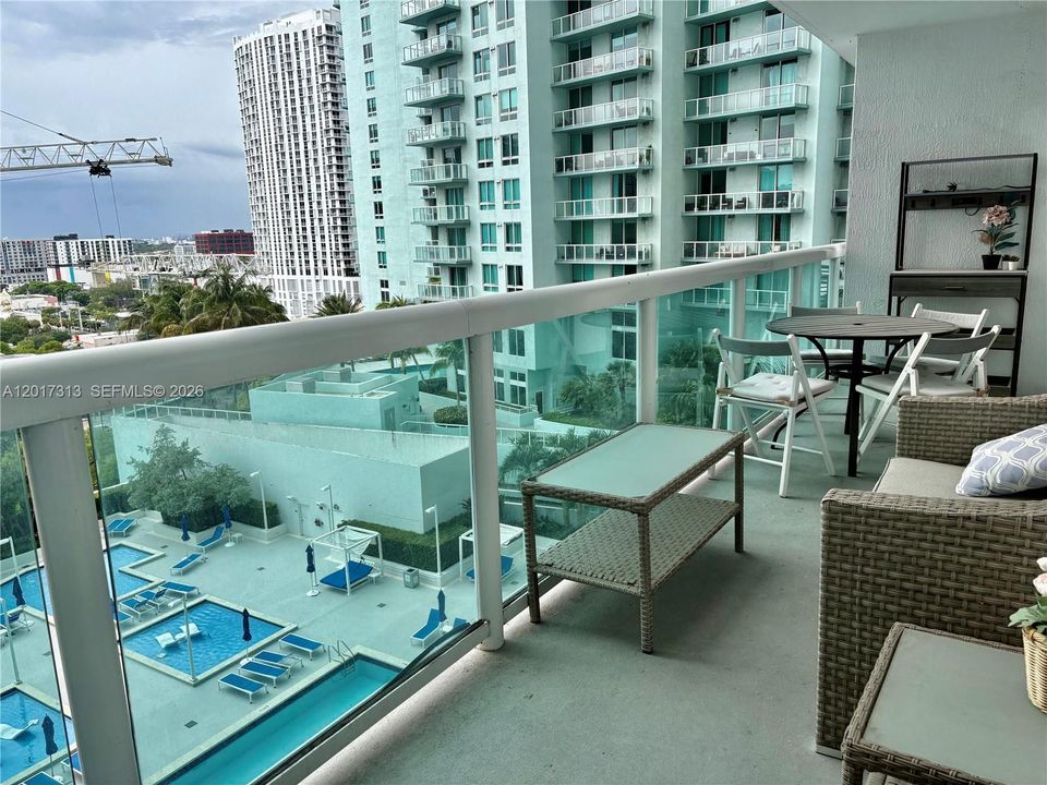 En Venta: $399,900 (1 camas, 1 baños, 842 Pies cuadrados)