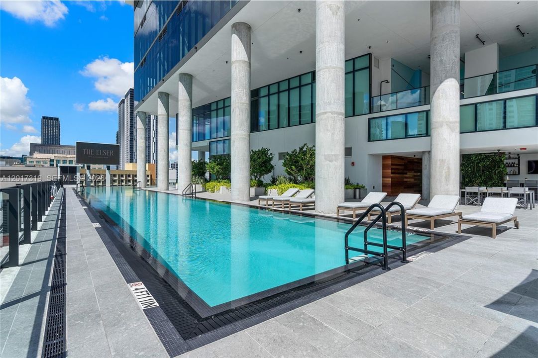 En Venta: $1,650,000 (3 camas, 3 baños, 1150 Pies cuadrados)