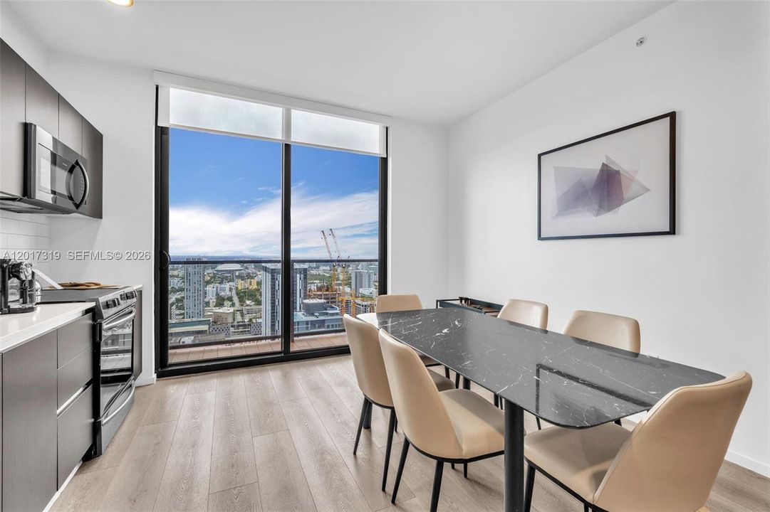 En Venta: $1,650,000 (3 camas, 3 baños, 1150 Pies cuadrados)