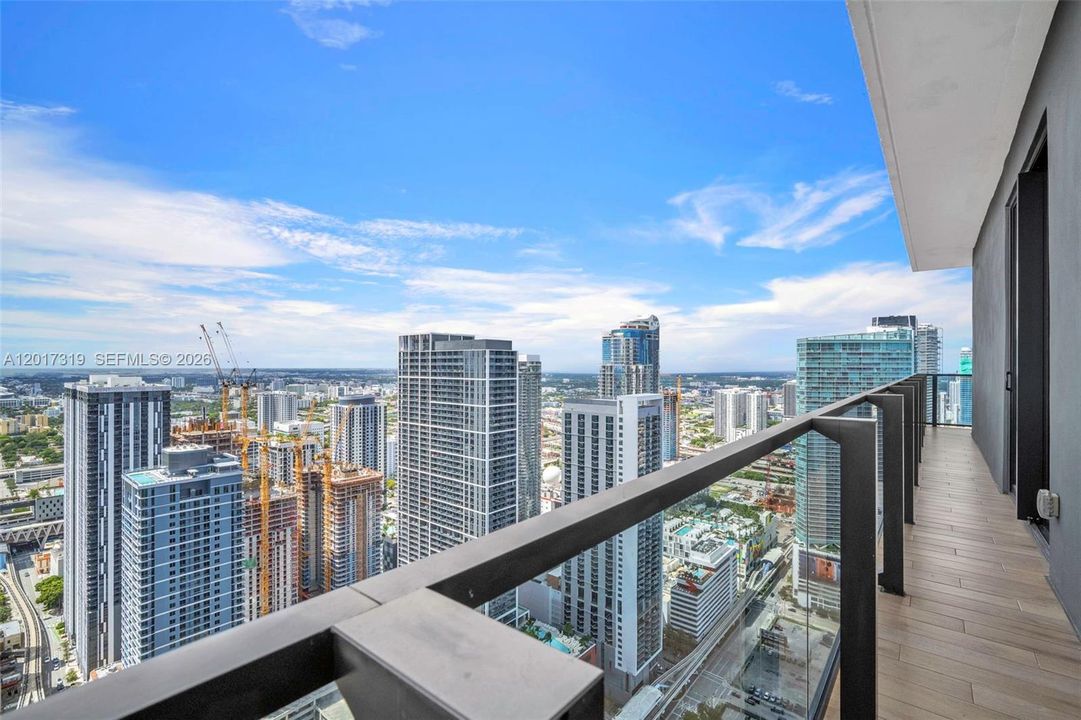 En Venta: $1,650,000 (3 camas, 3 baños, 1150 Pies cuadrados)