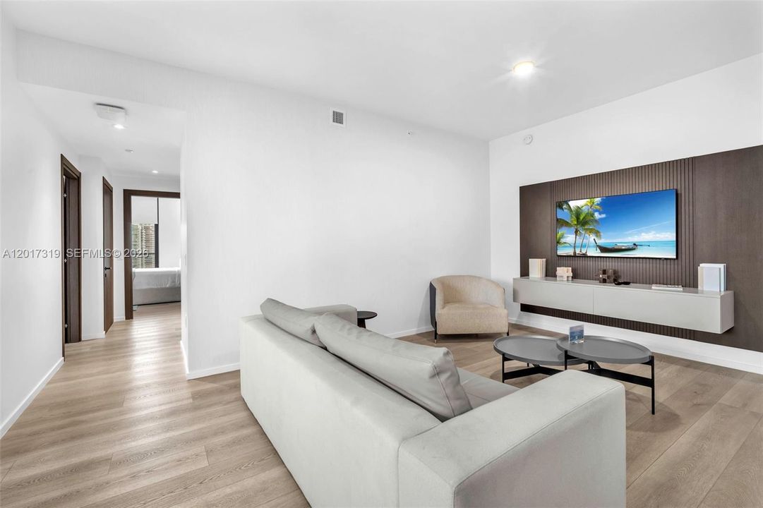 En Venta: $1,650,000 (3 camas, 3 baños, 1150 Pies cuadrados)