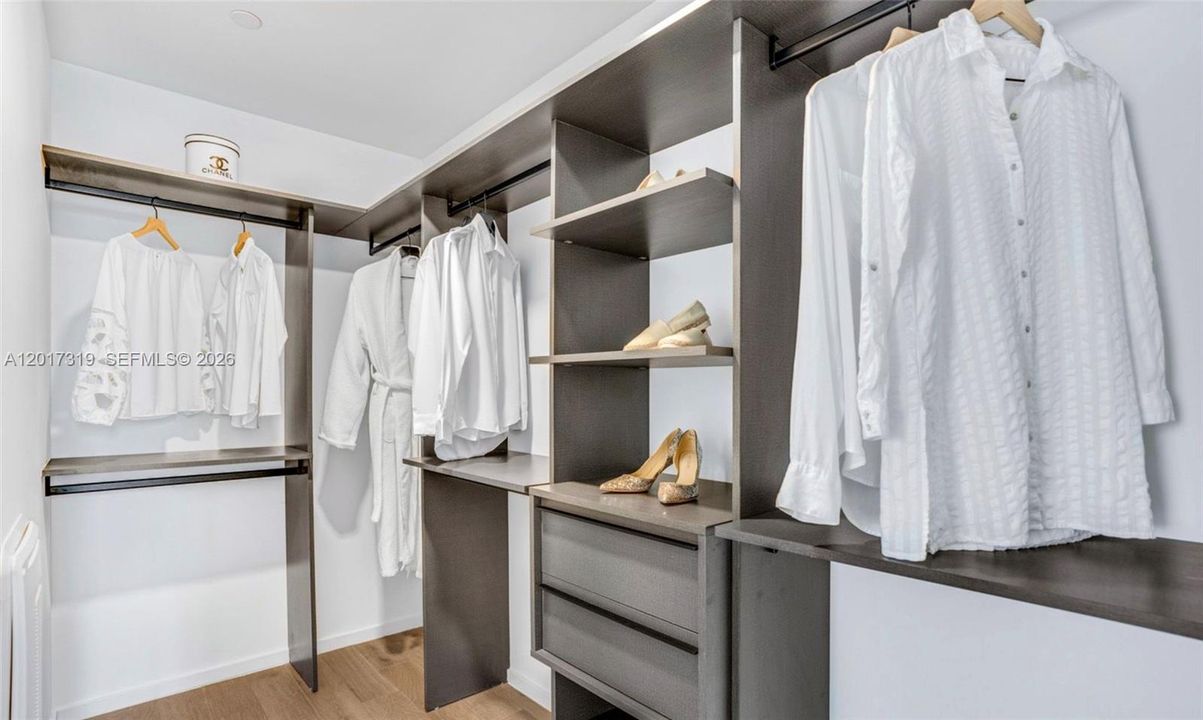 En Venta: $1,650,000 (3 camas, 3 baños, 1150 Pies cuadrados)