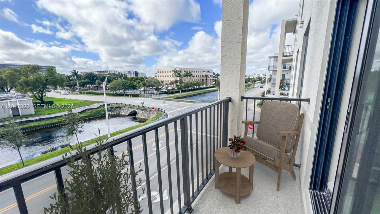 Active With Contract: $3,200 (3 beds, 2 baths, 1124 Square Feet)