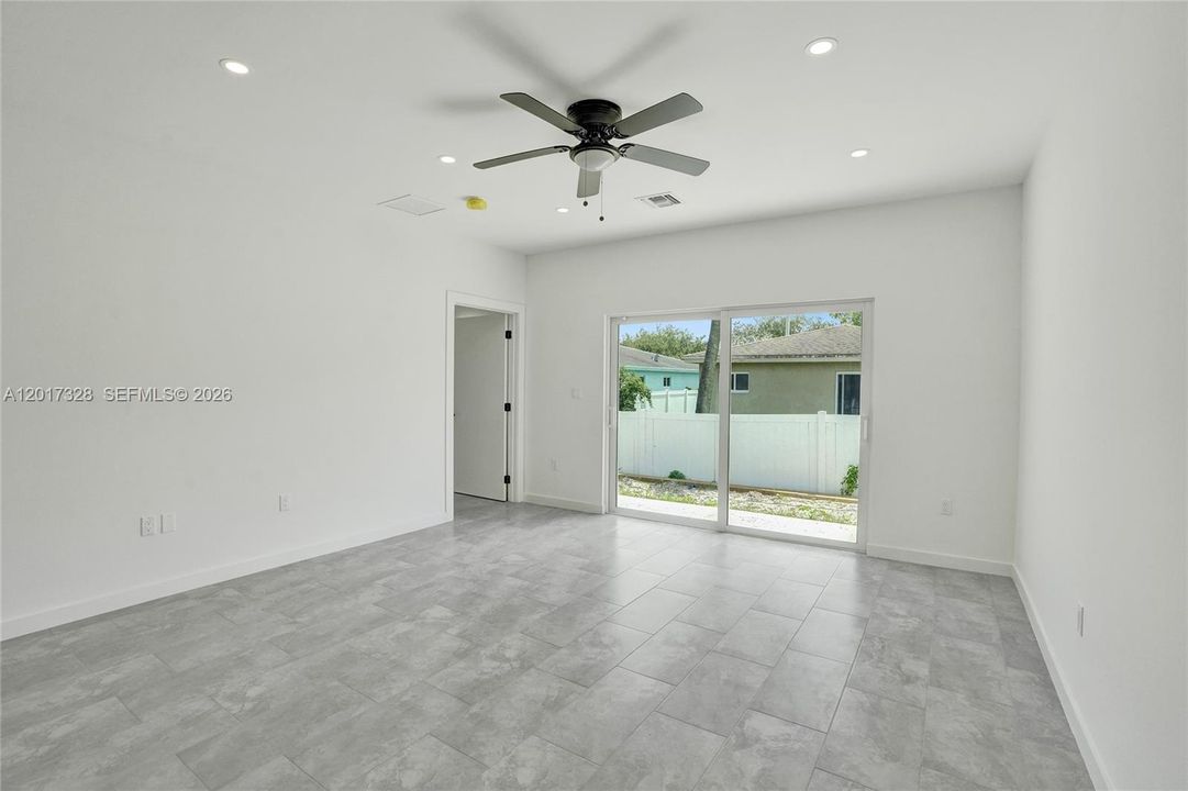 En Venta: $535,000 (3 camas, 2 baños, 0 Pies cuadrados)