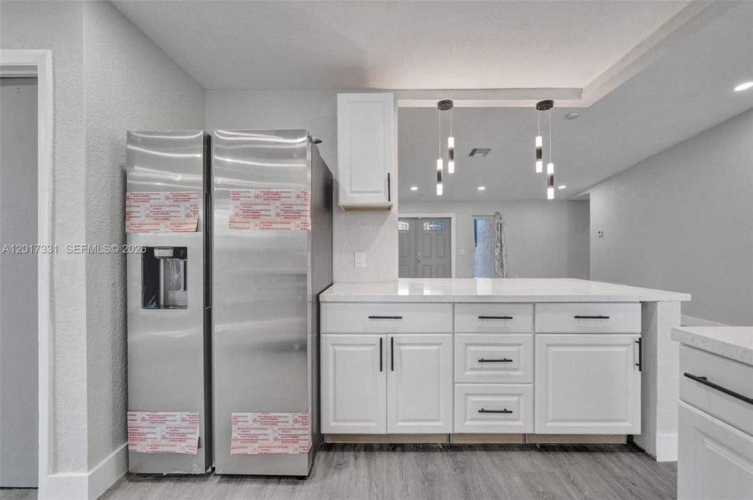 For Sale: $675,000 (3 beds, 2 baths, 1560 Square Feet)