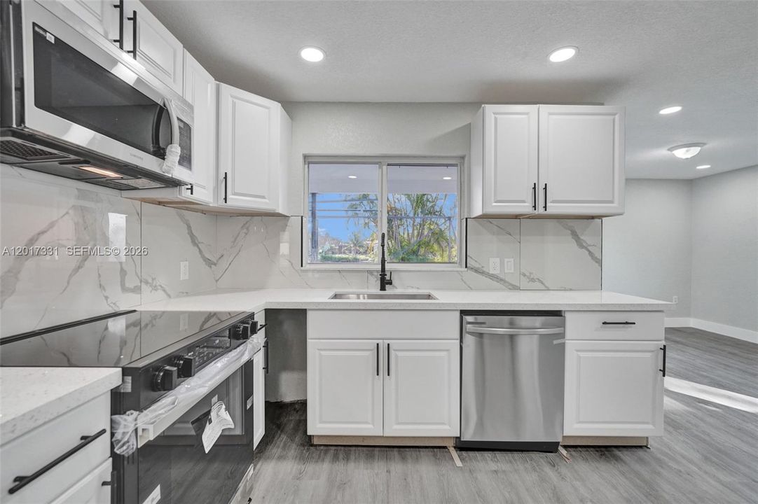 For Sale: $675,000 (3 beds, 2 baths, 1560 Square Feet)