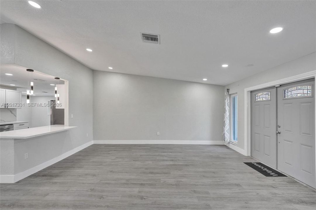 For Sale: $675,000 (3 beds, 2 baths, 1560 Square Feet)